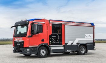 Der neue »TGL« mit »CC«-Kabine stellt die Grundlage für den Aufbau als Löschfahrzeug dar: in diesem Fall ein MAN »TGL 12.250 4x2 BB« mit 3,9-Meter-Radstand als Hilfeleistungslöschfahrzeug HLF 10 (Bild: MAN Truck & Bus SE).