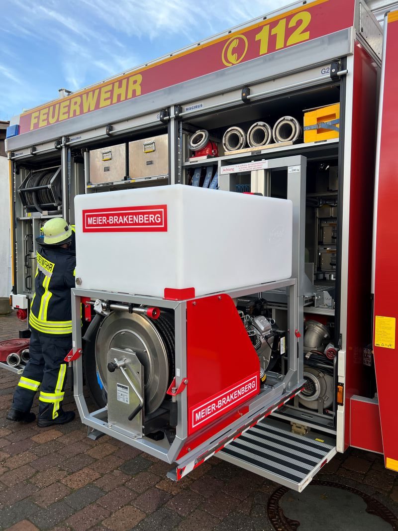 Verlastung auf TS-Schienen im Feuerwehrfahrzeug (Bild: Meier-Brakenberg).