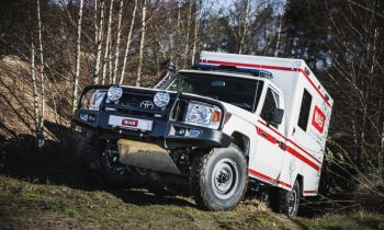 Stark auf jedem Gelände: Der Toyota »Land Cruiser WAS 4X4 Ambulanz«. (Bild: WAS).