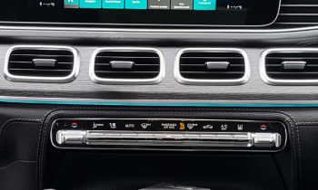 Einfache Anbindung des »UniKey NAVIgator Connect« an das vorhandene Infotainment-System des Einsatzfahrzeuges (Bild: Reichert).